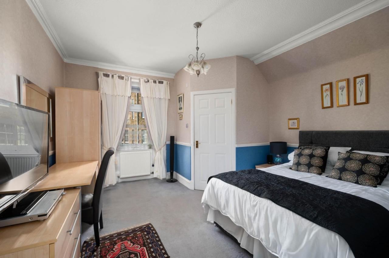 Ashley House Bed & Breakfast ดันดี ภายนอก รูปภาพ
